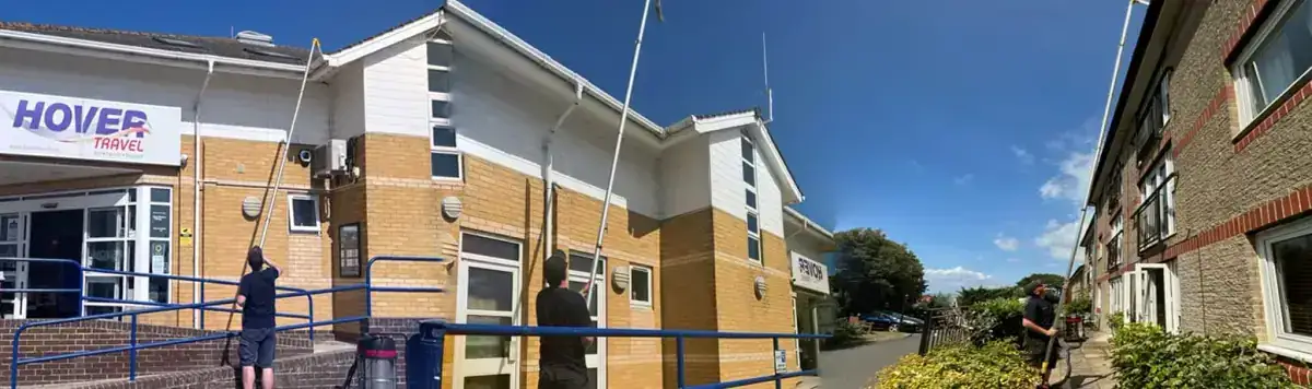High-reach gutter clearance and downpipe unblocking